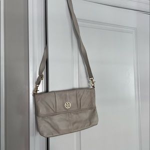 Authentic Tory Burch crossbody/clutch